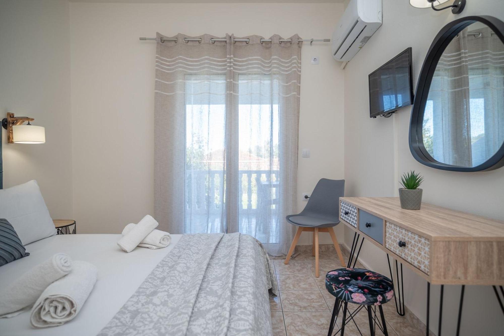 Kamara Apartments Alykanas  Eksteriør billede
