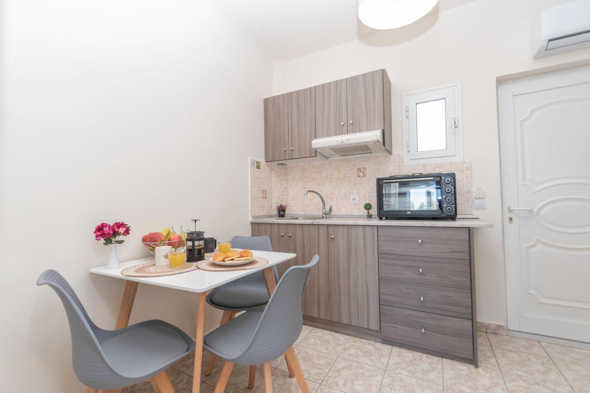 Kamara Apartments Alykanas  Eksteriør billede